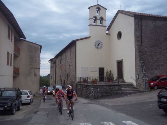 Ronta. Conferenza sulla Badia di Razzuolo.