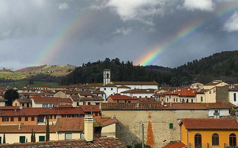 Arcobaleni su Barberino. Buon auspicio per la Pro Loco?