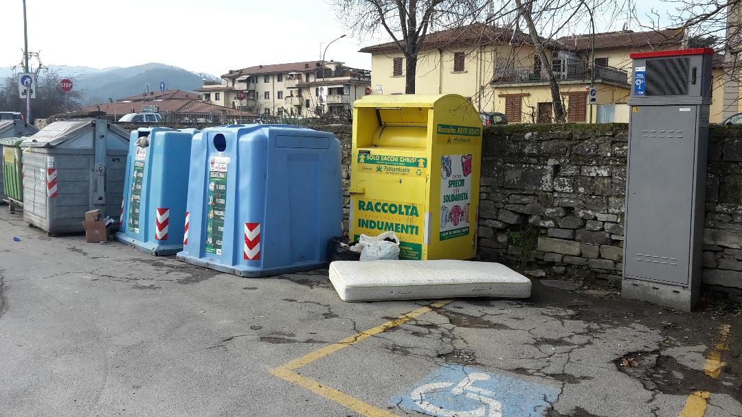 cassonetto piazza don Giovanni Bosco