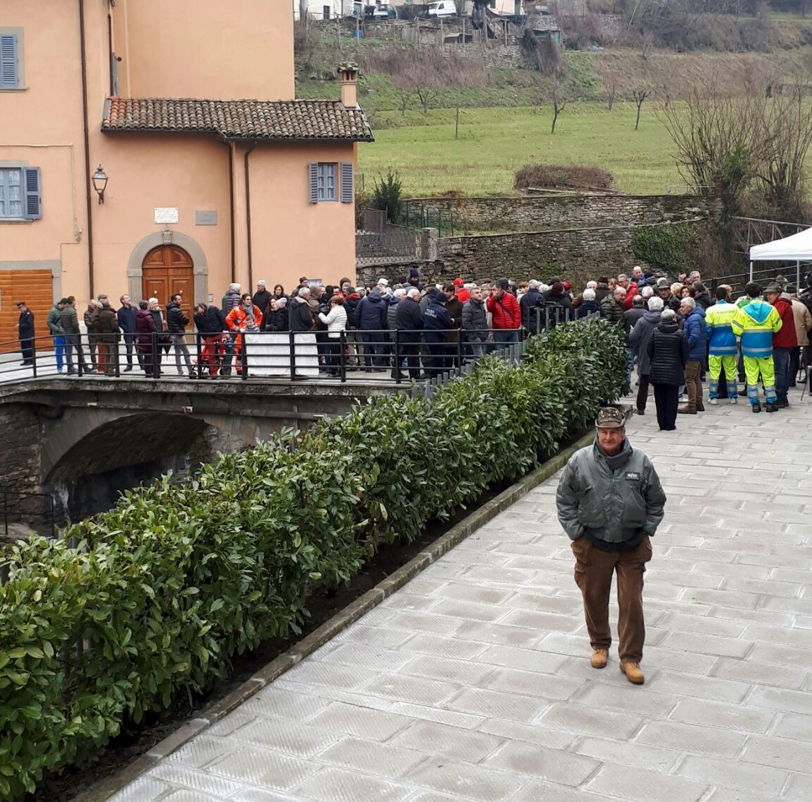 Marradi. Inaugurato il ponte degli Archiroli. E ora lavori alle piscine (per 160mila euro)