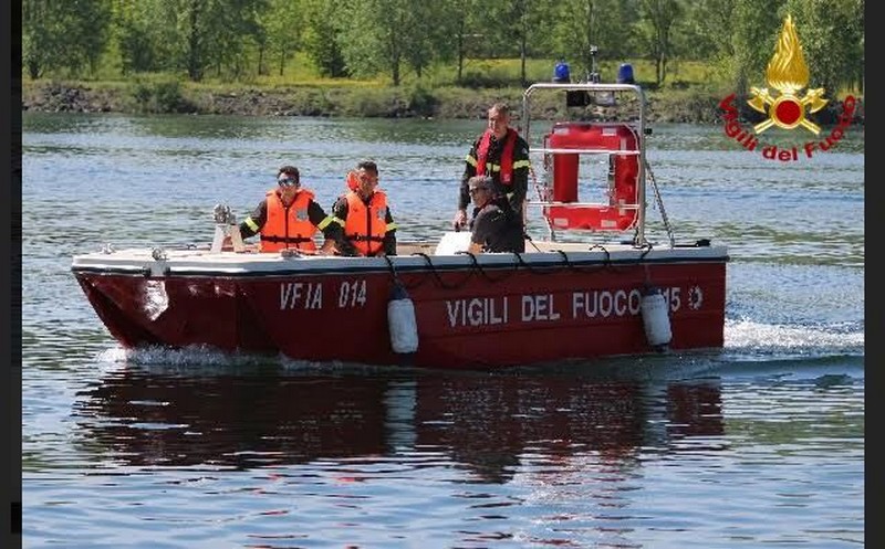 Petente nautica. Vigili del Fuoco 'a scuola' al Lago di Bilancino
