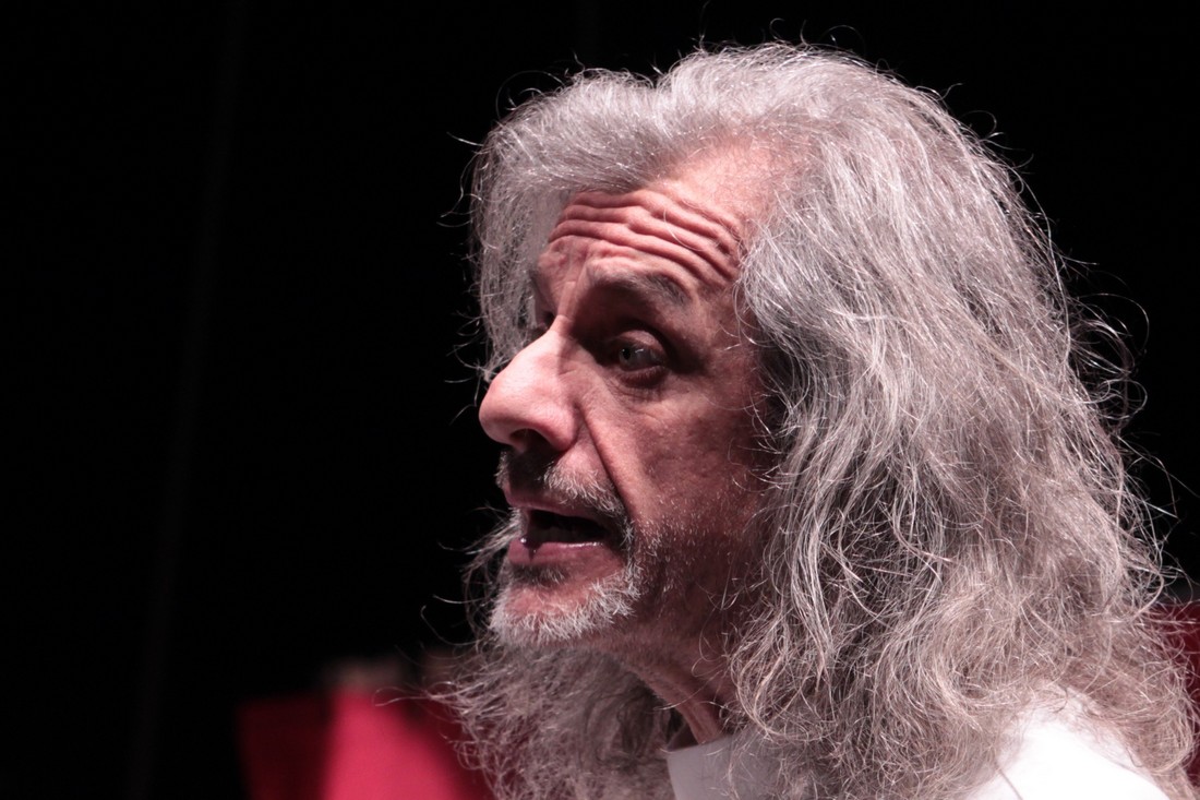 Bergonzoni in anteprima nazionale al Corsini di Barberino