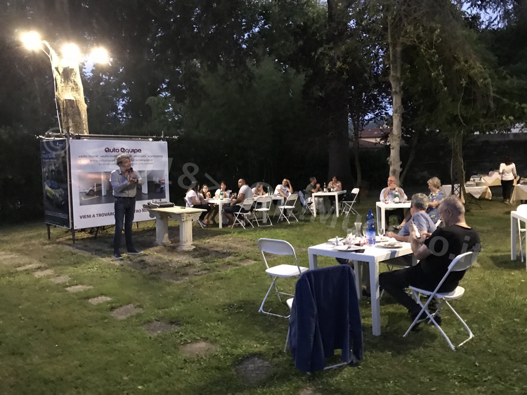 cena-spettacolo-teatrodeimedici_4