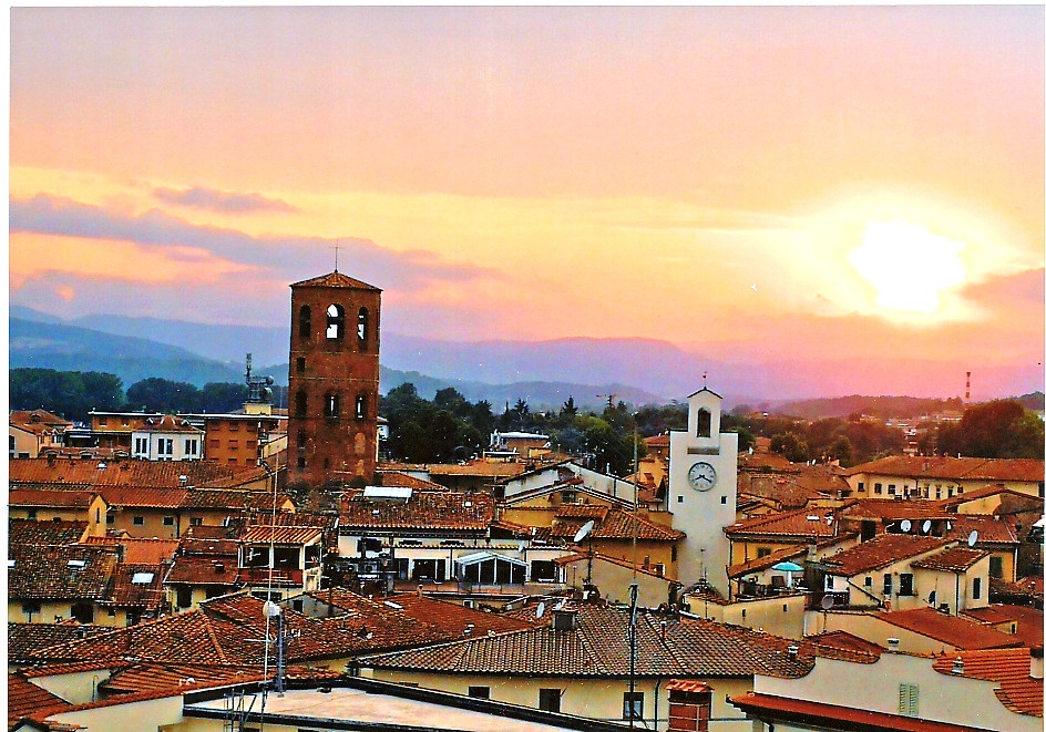 Due tramonti da favola sul Mugello. Le foto di Aldo Giovannini
