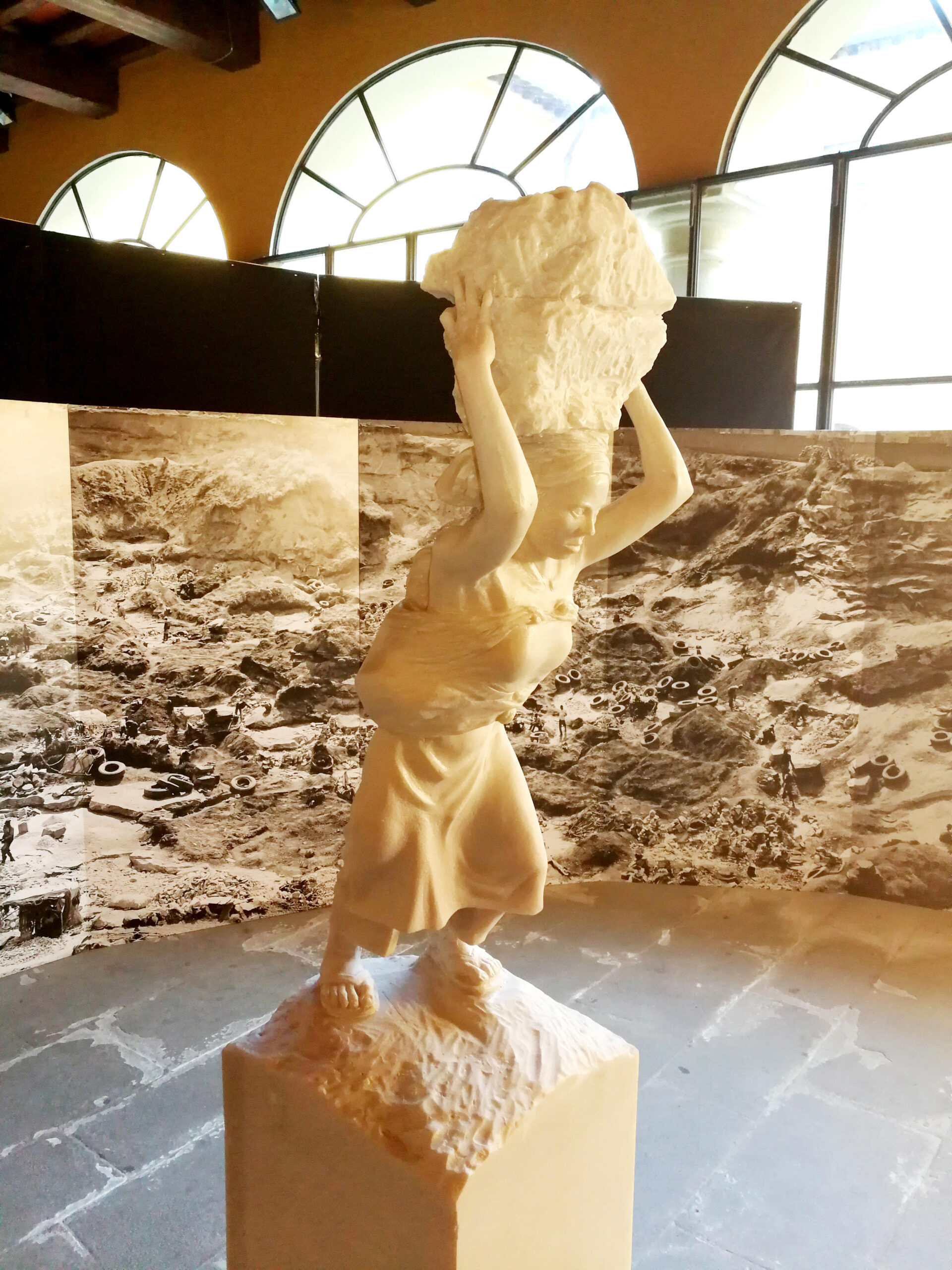 Successo della mostra di Noferini a Villa Pecori Giraldi
