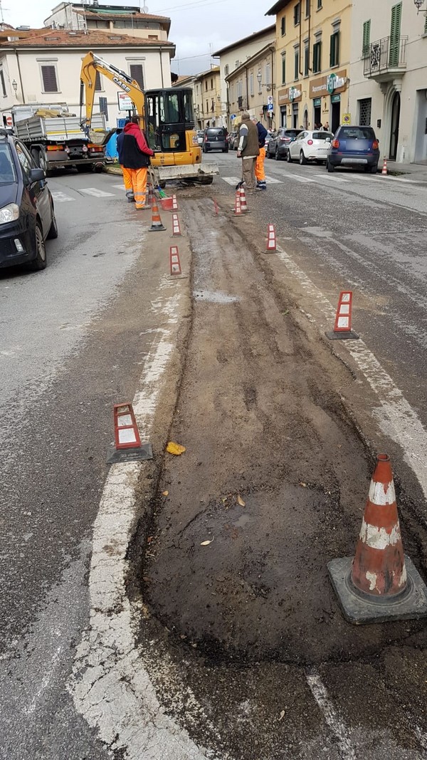 Nuove piazze a Borgo? Intanto una mini rotonda in Piazza Gramsci