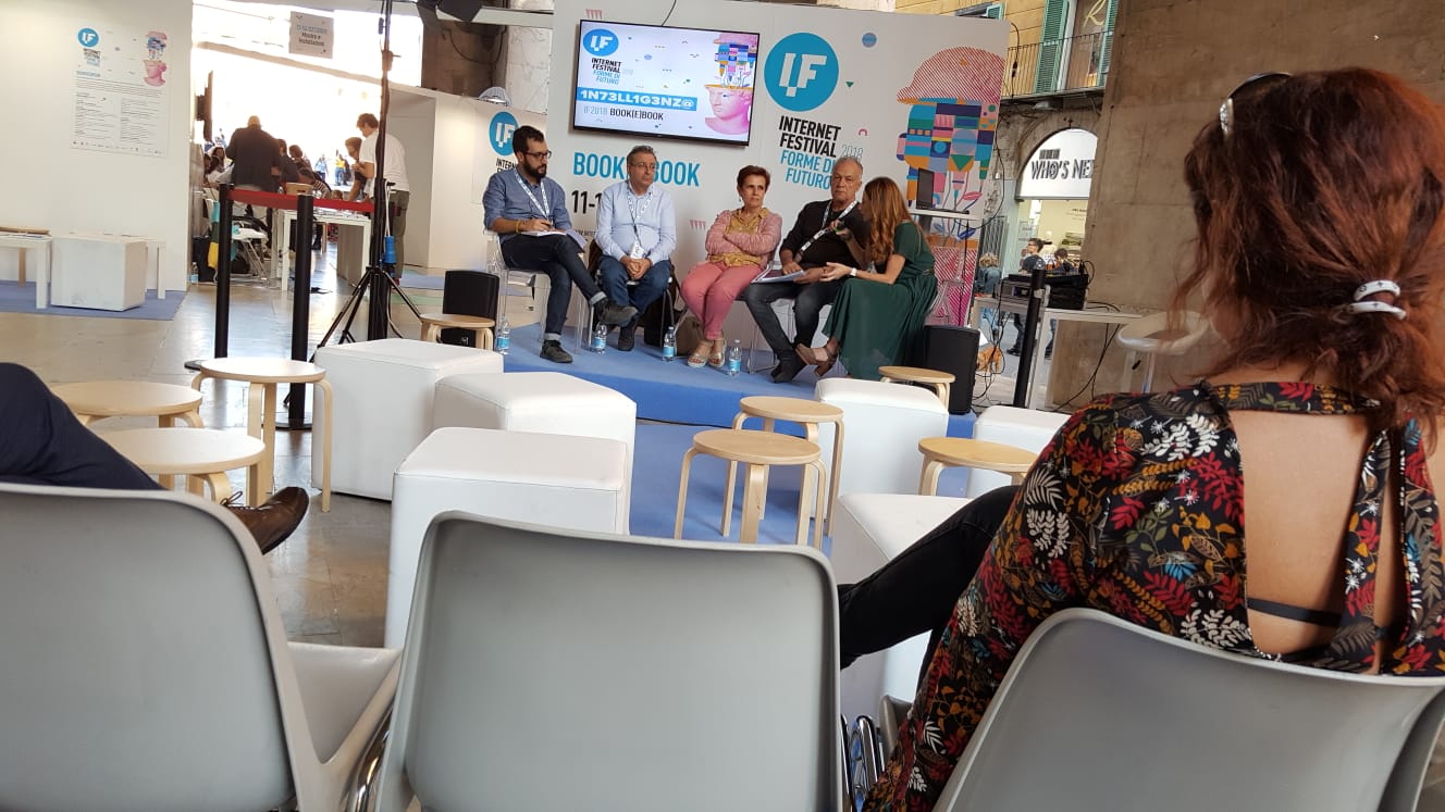 All'Internet Festival 2018 di Pisa è andato in scena il libro “Pugni chiusi” di Ezio Alessio Gensini e Leonardo Santoli