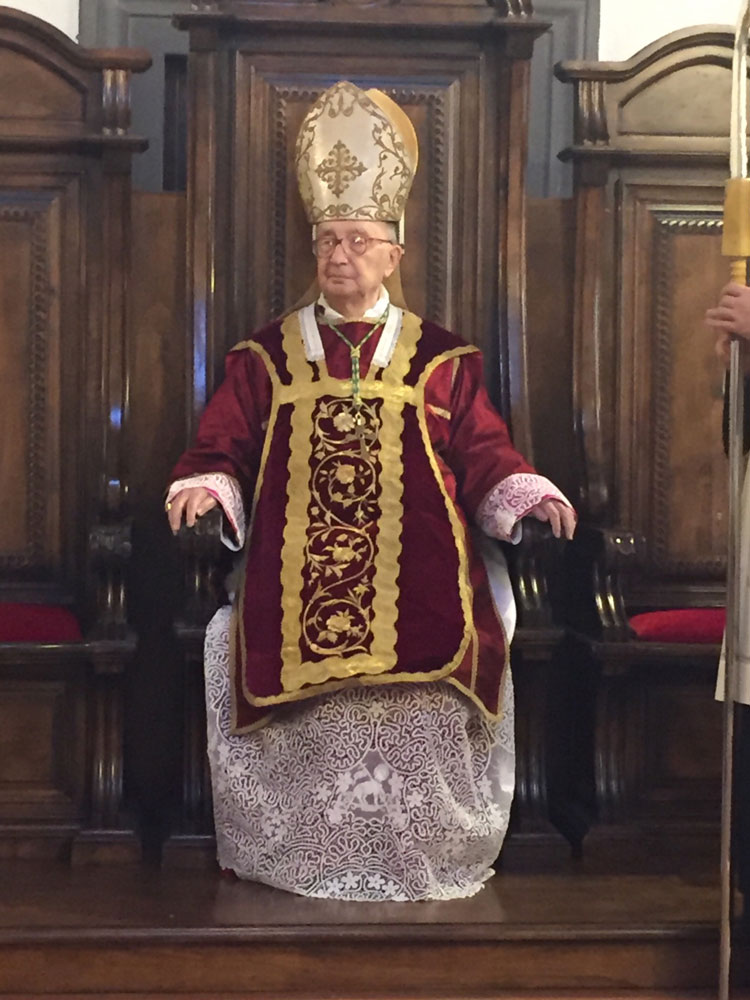 processione-santaclarice-vescovo