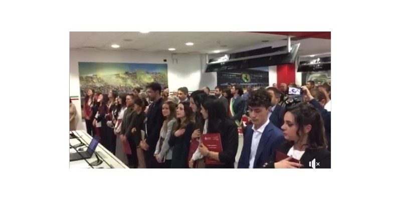 Mugello. Il campione Moto2 invia i saluti ai neo dottori