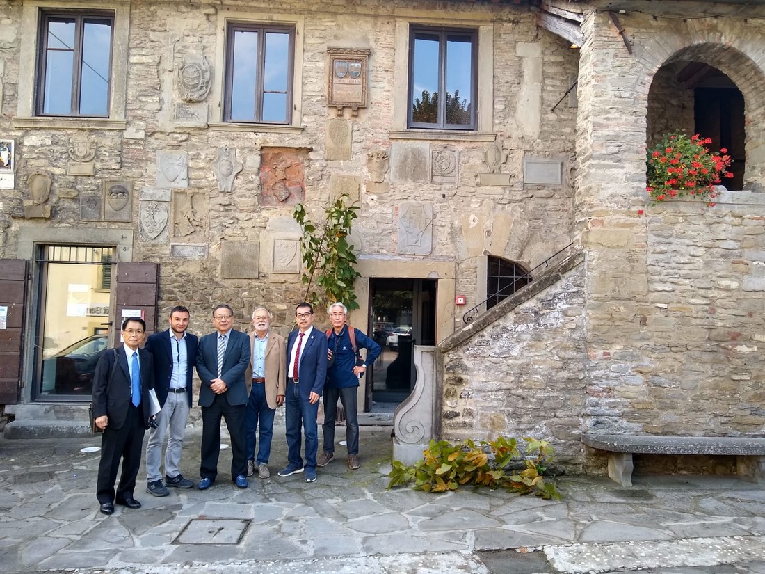 Alberghi diffusi e musei. Delegazione giapponese a Palazzuolo