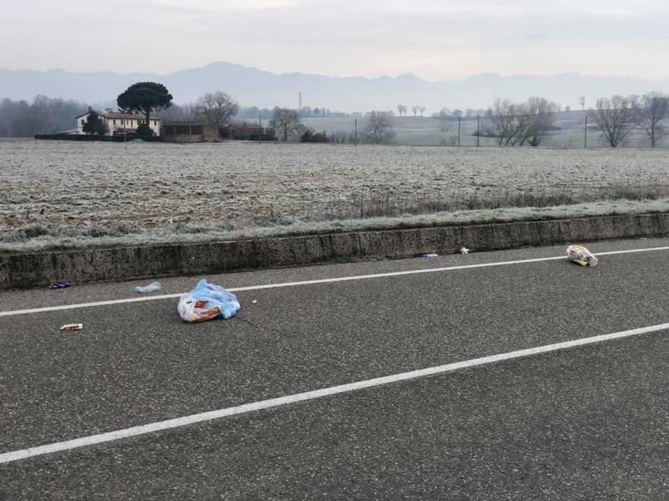 Questi pazzi pazzi rifiuti 2. Foto e segnalazioni dai lettori