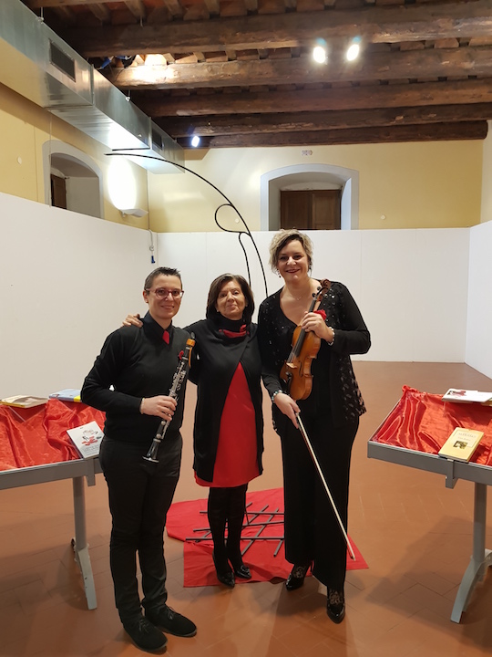 “Ma noi eravamo altro”. Domenica poesia e musica a Borgo