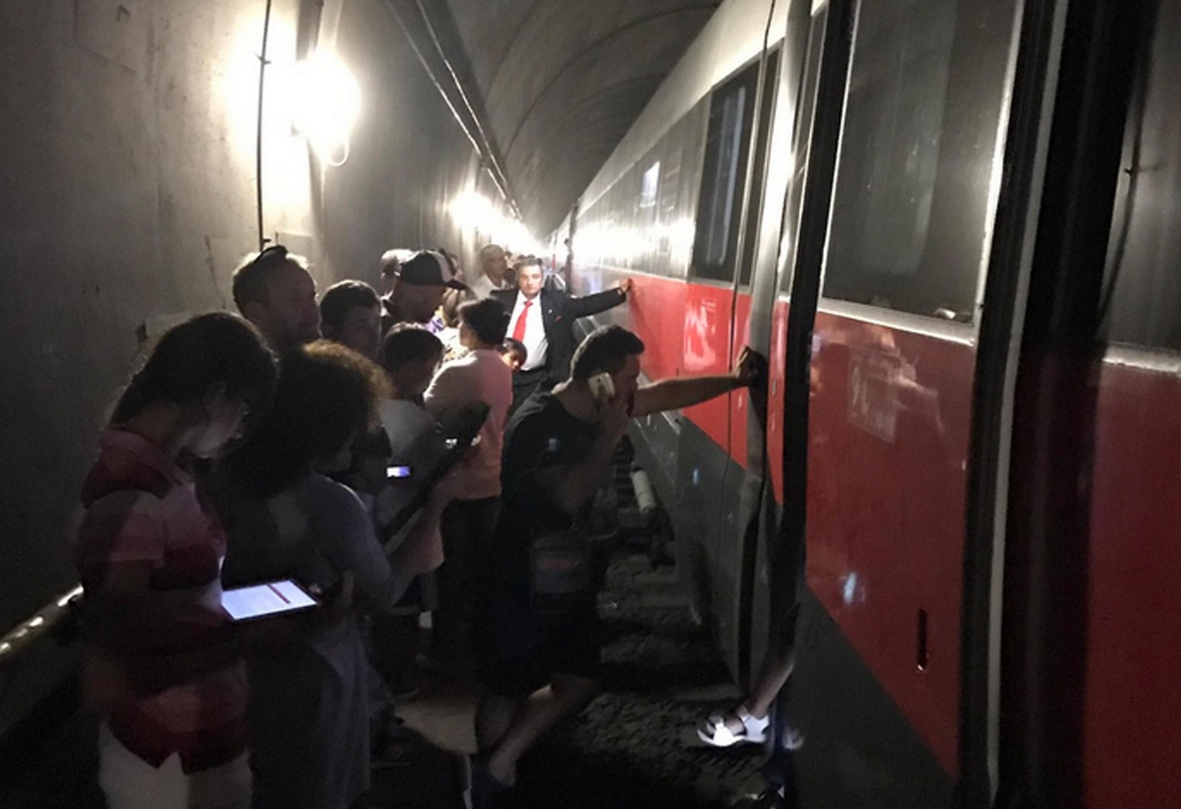 Alta Velocità. Esercitazione stanotte nella galleria di Firenzuola