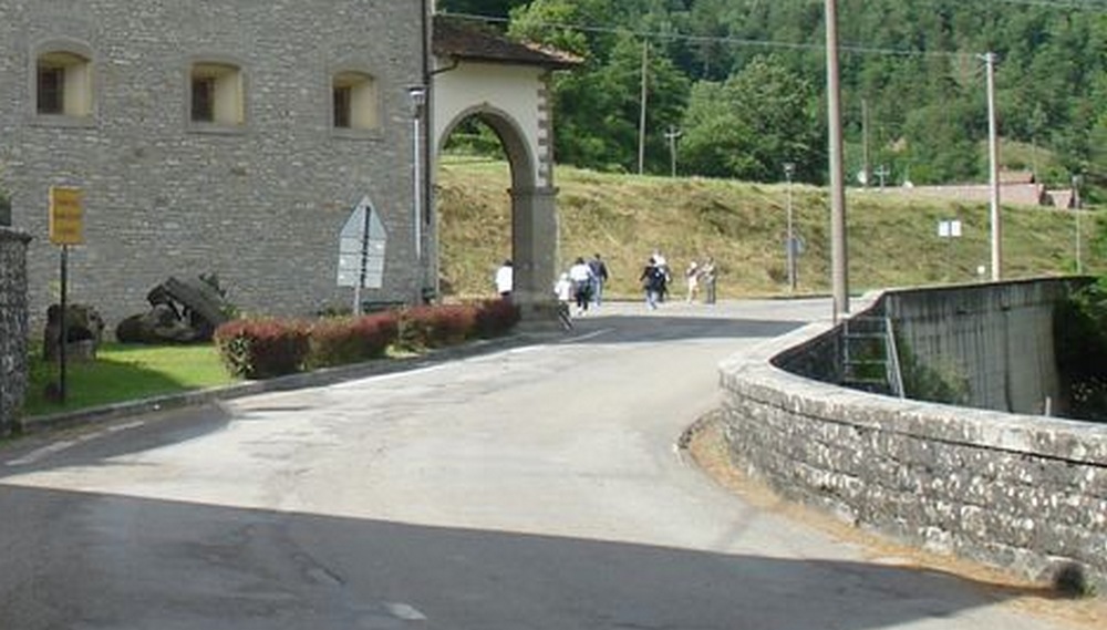 Strada 306, Piazzale 'delle suore' e commissioni. L'attività di Palazzuolo Viva