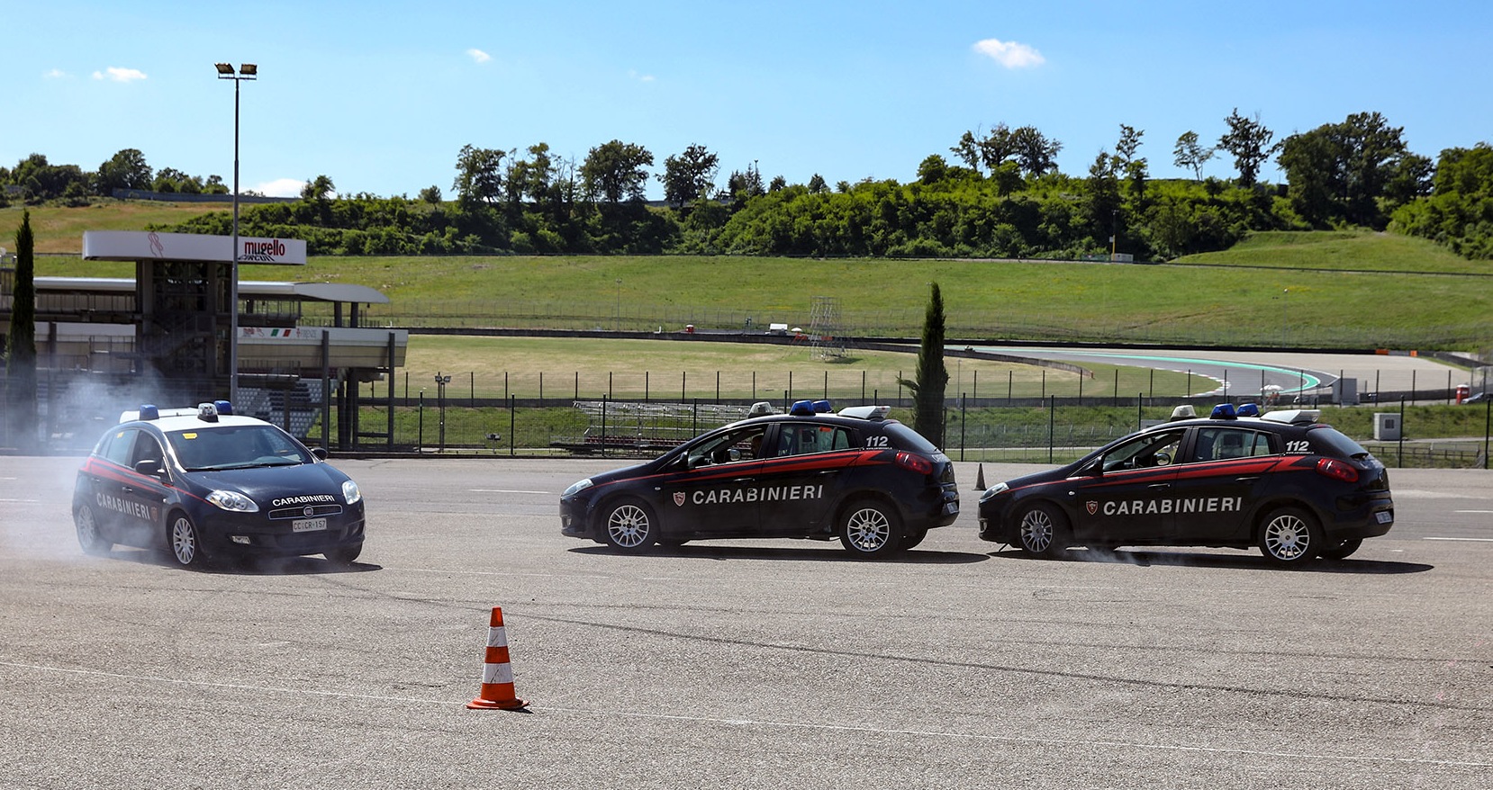 Guida sicura. Corso in autodromo per i Carabinieri