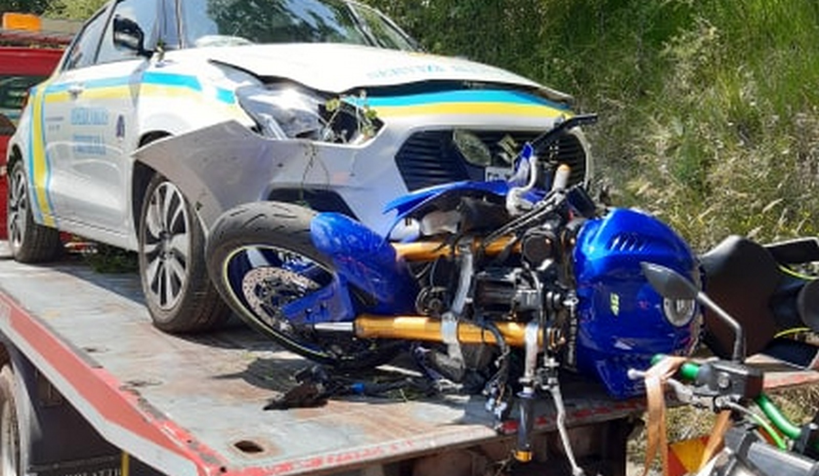 Auto dei servizi sociali contro due moto. Elisoccorso ieri a Firenzuola