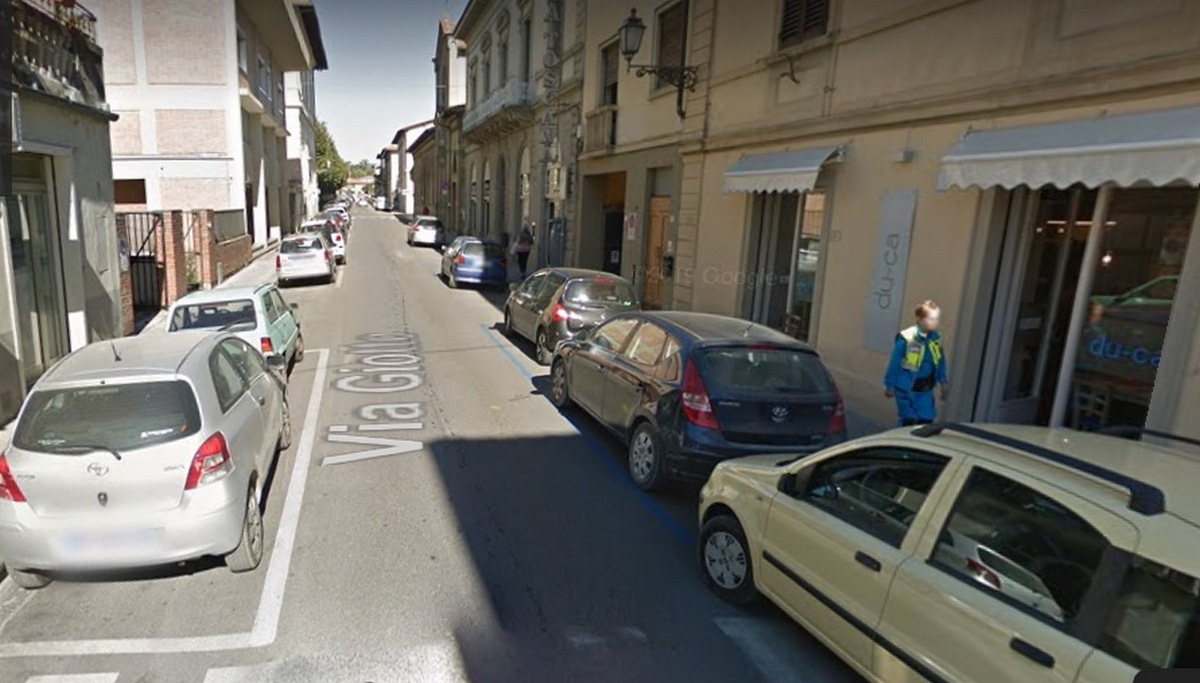 Posti sosta Crs. Lega: Perché sottratti da sosta a disco e non da sosta blu?