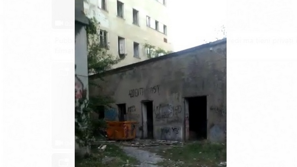 Banti Pratolino. Ecco le foto delle finestre e dei locali ancora aperti. Reportage OK!Mugello