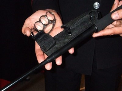 Manganello - bastone sfollagente