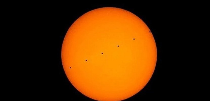 Mercurio davanti al sole