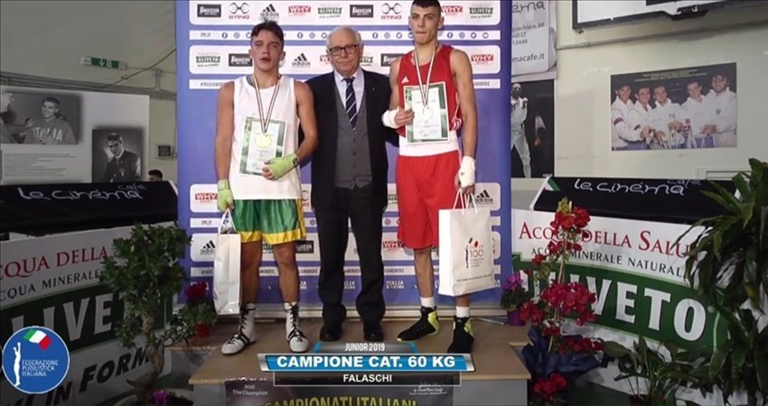 La premiazione con il Presidente Federale Vittorio Lai