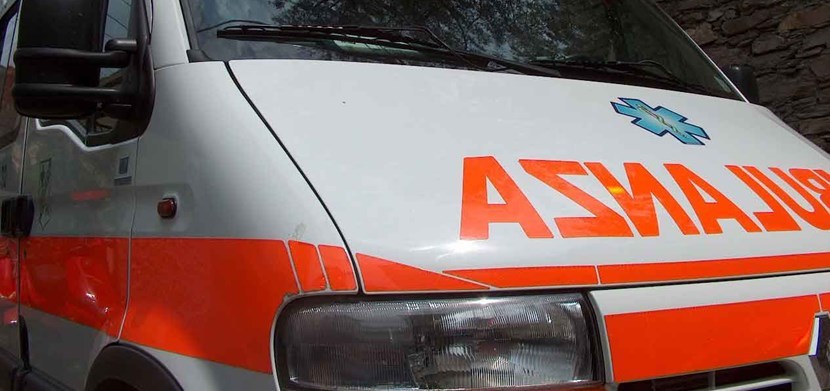 Borgo. Uomo caduto da cavallo