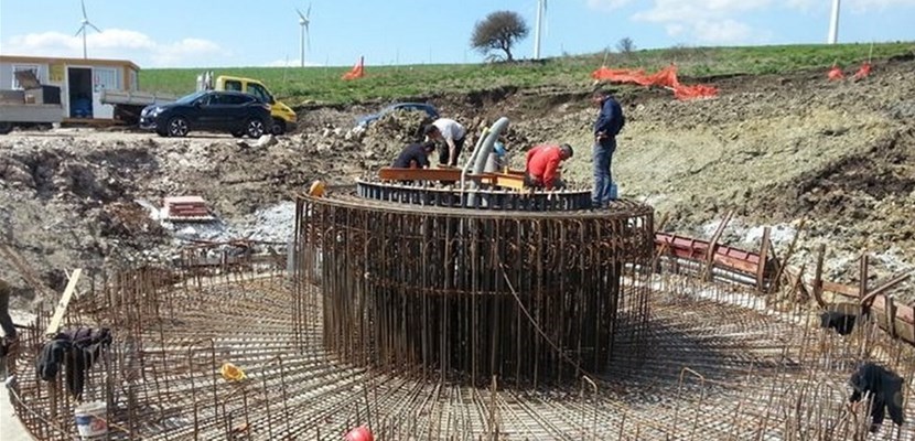 Un plinto per le pale eoliche. Foto generica