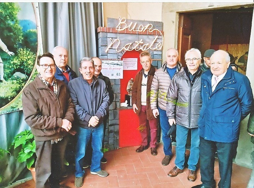 Alcuni autori del presepe meccanico, da sinistra  Ottavio Buti, Santi Malevolti, Umberto Righini, Sergio Prunecchi, Lorenzo Bravetti, Carmelo Malerba, Luigi Manganiello, Mario Sciarra.