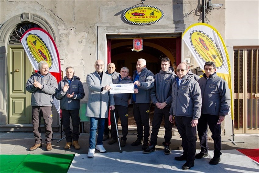 Il contributo per i terremotati donato dagli Svarvolati Mugellani