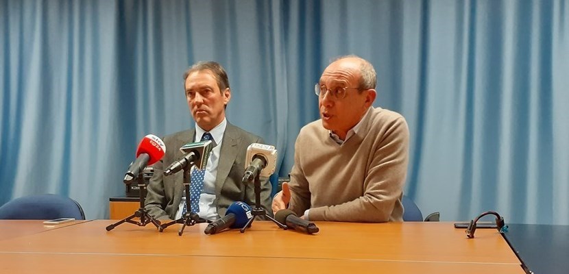 I dottor Renzo Berti Direttore Dipartimento Prevenzione Ausl Toscana Centro e il dottor Massimo di Pietro, direttore malattie infettive Ausl Toscana Centro