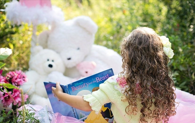 Bambini all'aria aperta