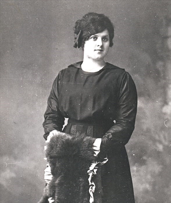 Amneris Barletti di Borgo San Lorenzo, 18 anni, morta per la Febbre Spagnola