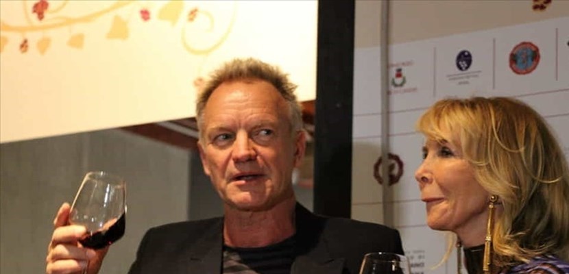Sting con la moglie a una fiera del vino a Firenze