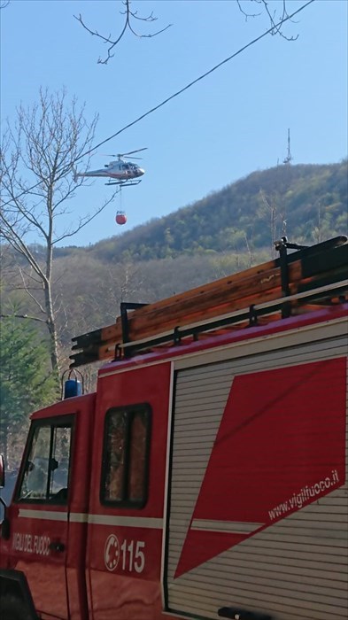 Le foto dell'incendio di Polcanto (da un lettore)