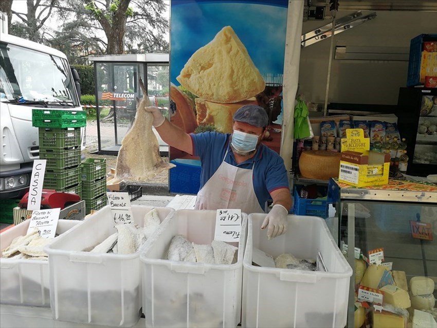 Il banco del formaggio & alimentari