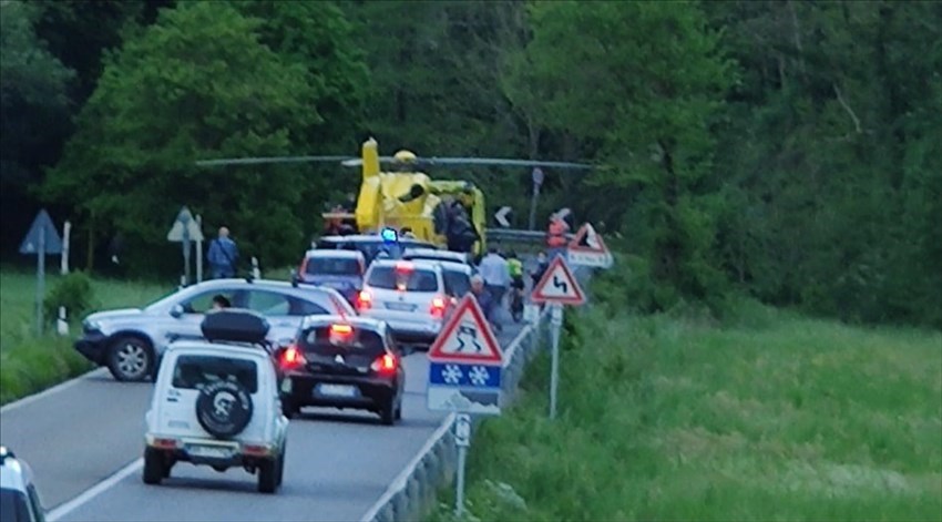 Incidente a Vaglia. Pegaso atterra in strada