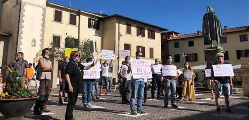 Flash mob no eolico Vicchio