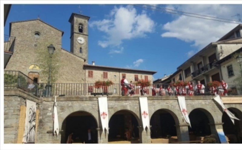 Una vecchia edizione del Dante Ghibellino a San Godenzo