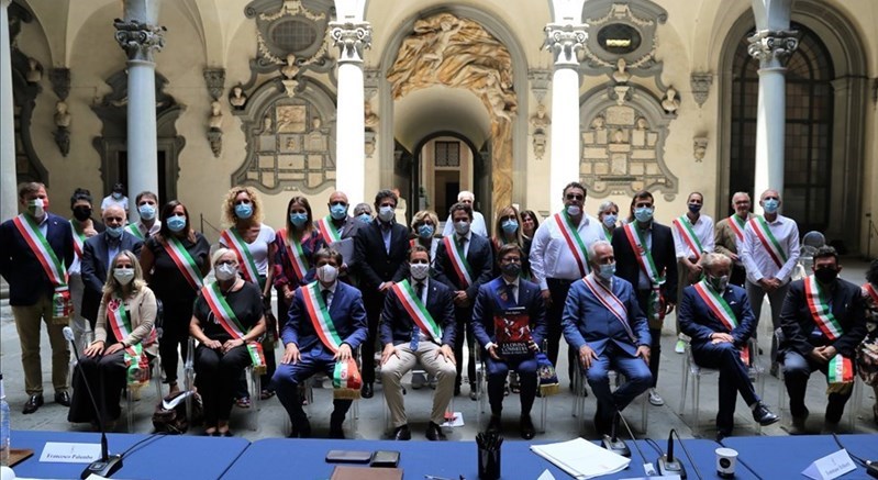 Firmatari dell'intesa ""Le vie di Dante"",""Antonello Serino