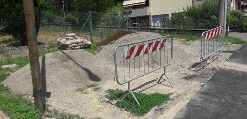 Lavori alle scuole di Ronta