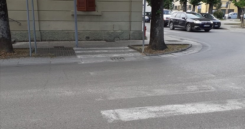 Le strisce sul Viale Beato Angelico