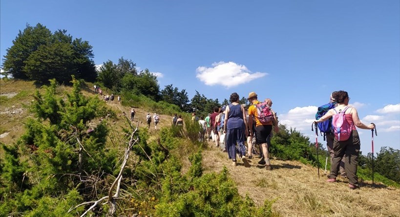 Camminata contro il parco eolico