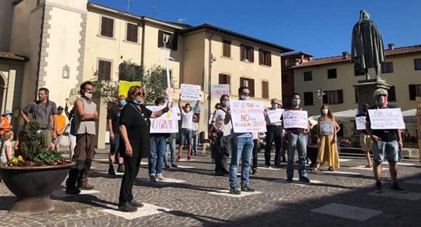 Flash mob no eolico Vicchio