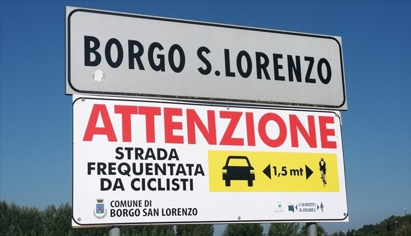 Il cartello installato a Borgo
