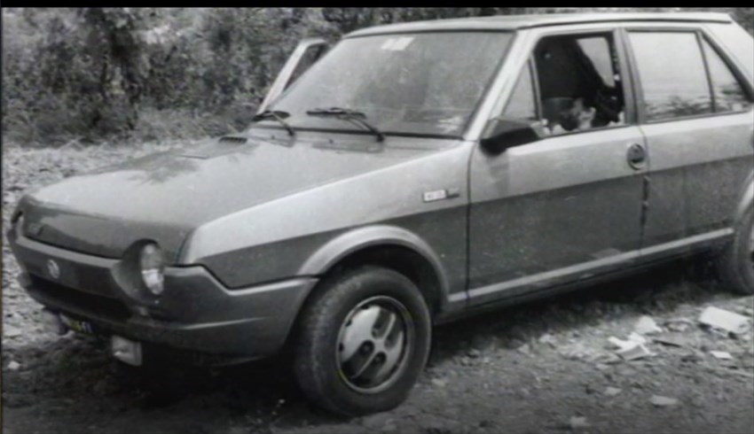 L'auto dove furono ritrovati le vittime