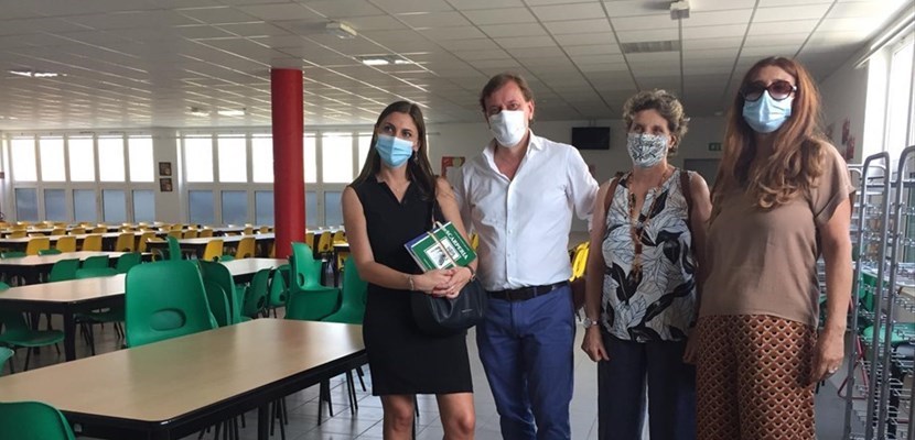 Da sinistra il viceministro Ascani a Scarperia con Ignesti, Ciani e Meri Nanni