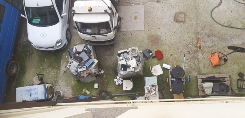 L'area del cantiere vista da una delle abitazioni vicine