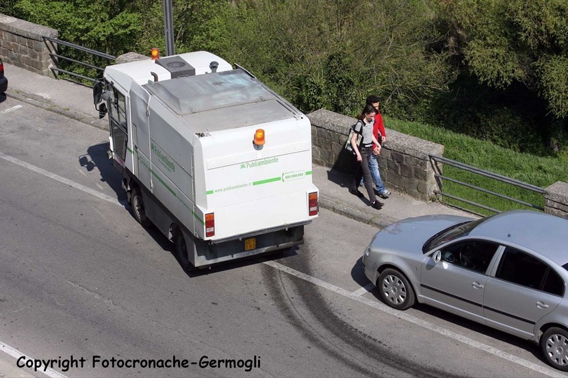 Borgo. Pulizia strade