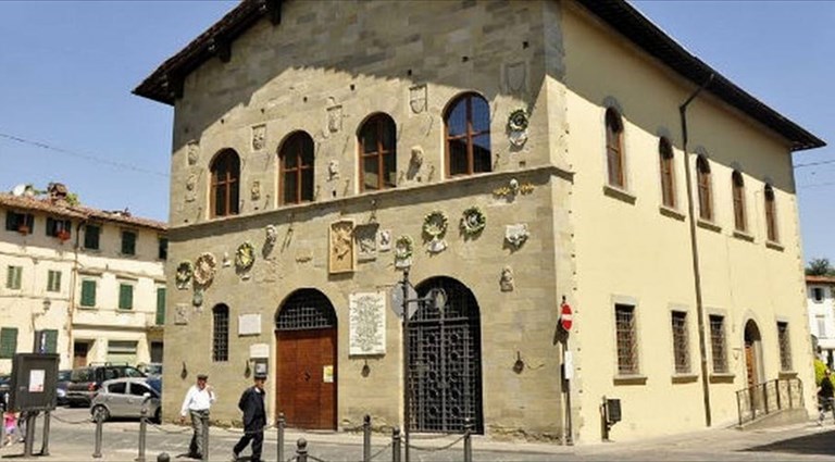 La biblioteca di Borgo