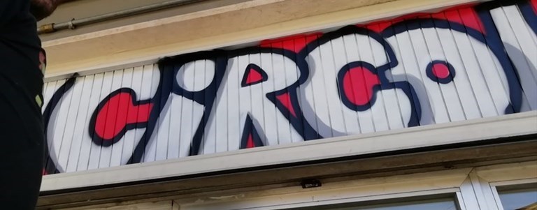 L'insegna di uno dei tanti circoli